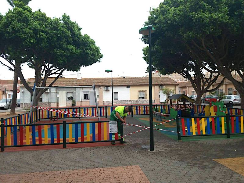 Clausura de los parques infantiles en Torre Pacheco