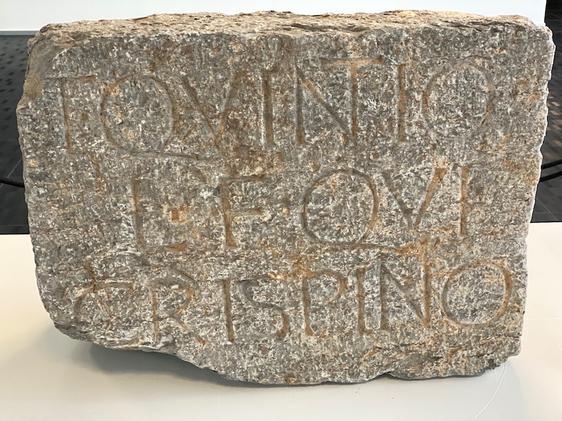 Inscripción funeraria de la época romana