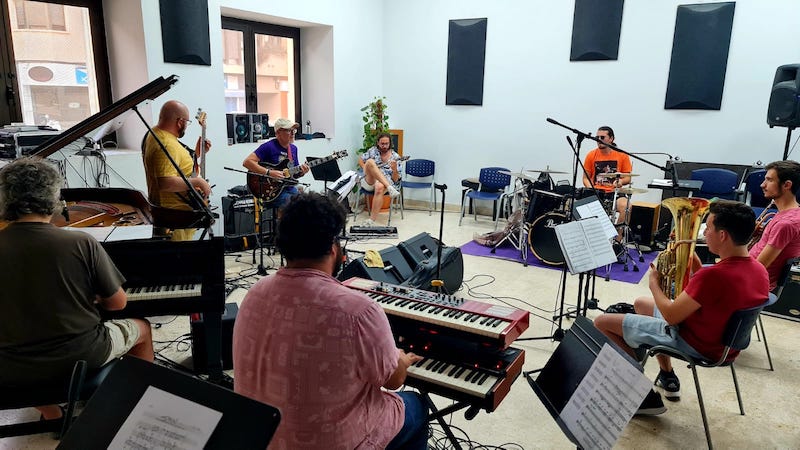 La banda de jazz del Conservatorio de San Javier en un ensayo