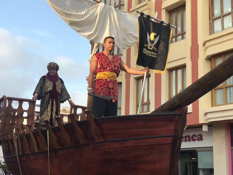 Barco berberisco en el desfile de Torre Pacheco