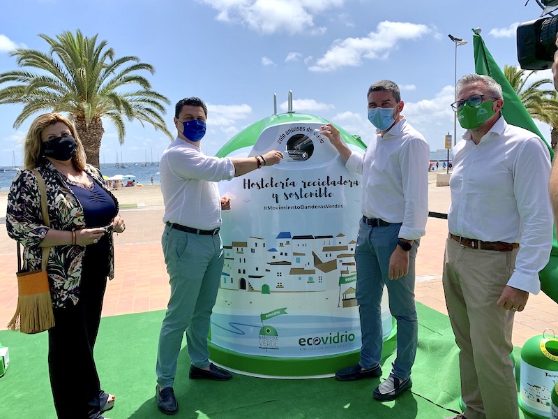 El alcalde de San Javier y el consejero de Medio Ambiente presentan la campaña de reciclado