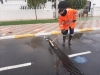 Limpieza de rejillas en Los Alcázares para prevenir inundaciones