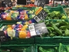 Verduras en los lineales de un supermercado